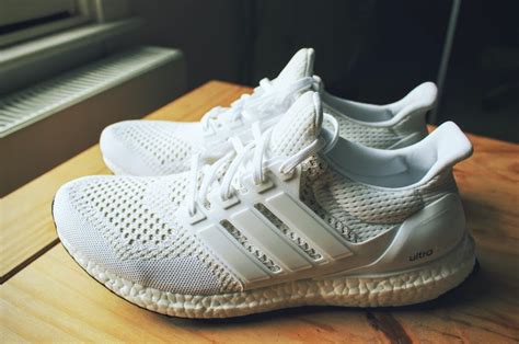 adidas ultra boost triple white real vs fake|ultra boost 2.0 white us13.5.